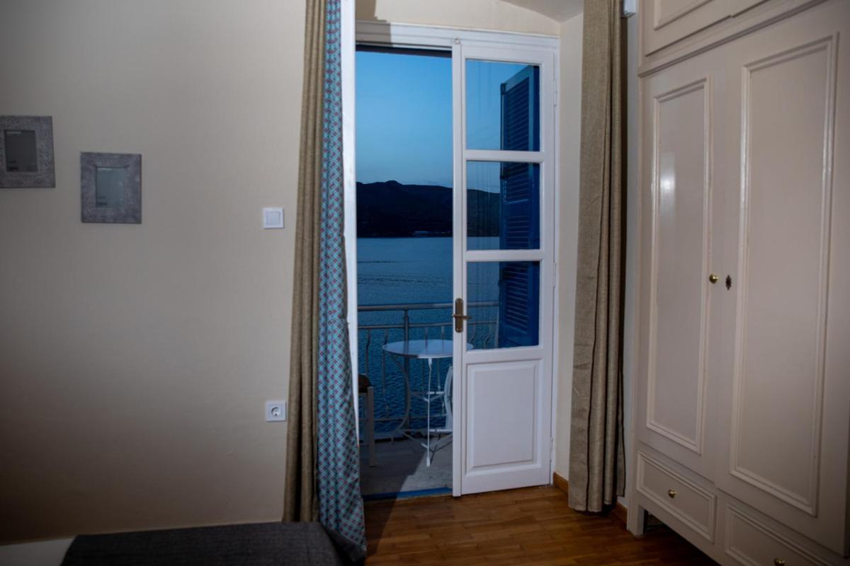 Artemis Suite Agia Marina  Exterior foto