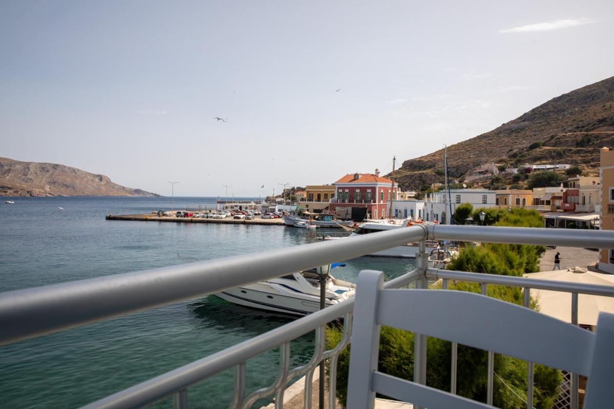 Artemis Suite Agia Marina  Exterior foto