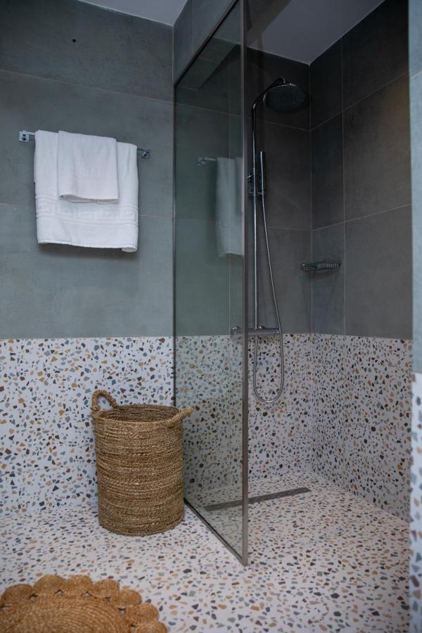 Artemis Suite Agia Marina  Exterior foto